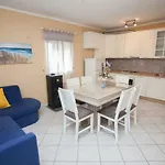 Kuća za odmor Perić Apartman *